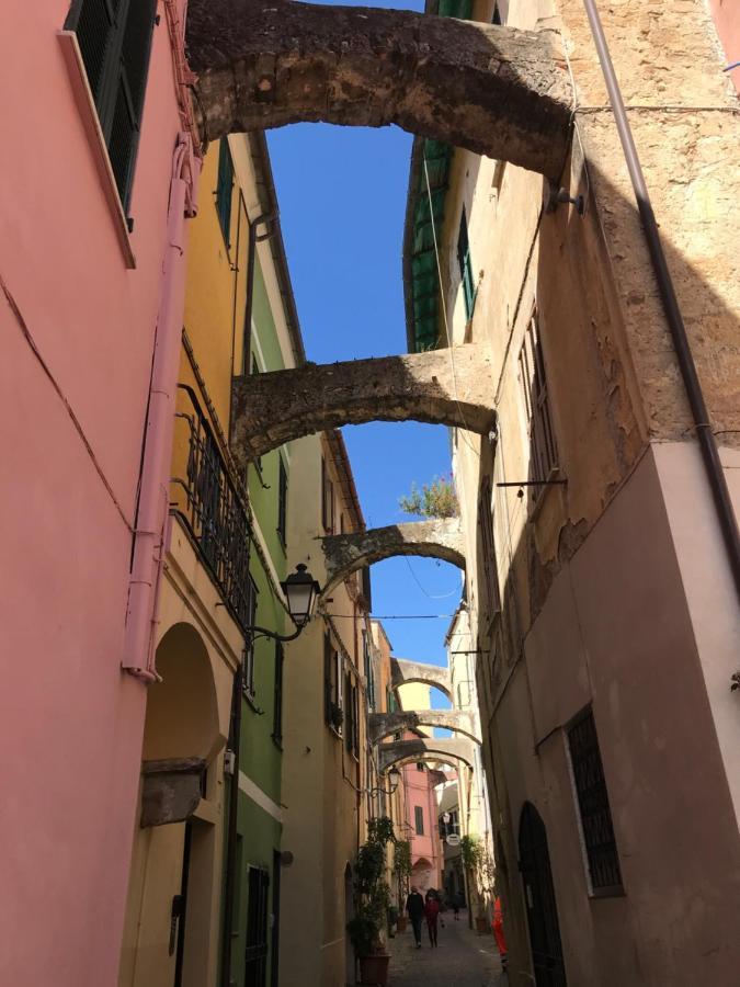 Ti Vengo A Cercare Bed & Breakfast Castellaro  Exterior foto